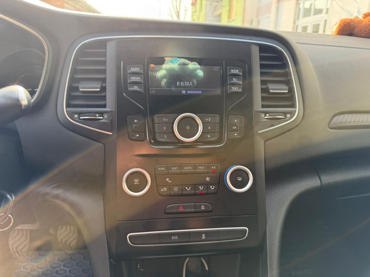 renault mégane berline tce 115 limited - slika 11