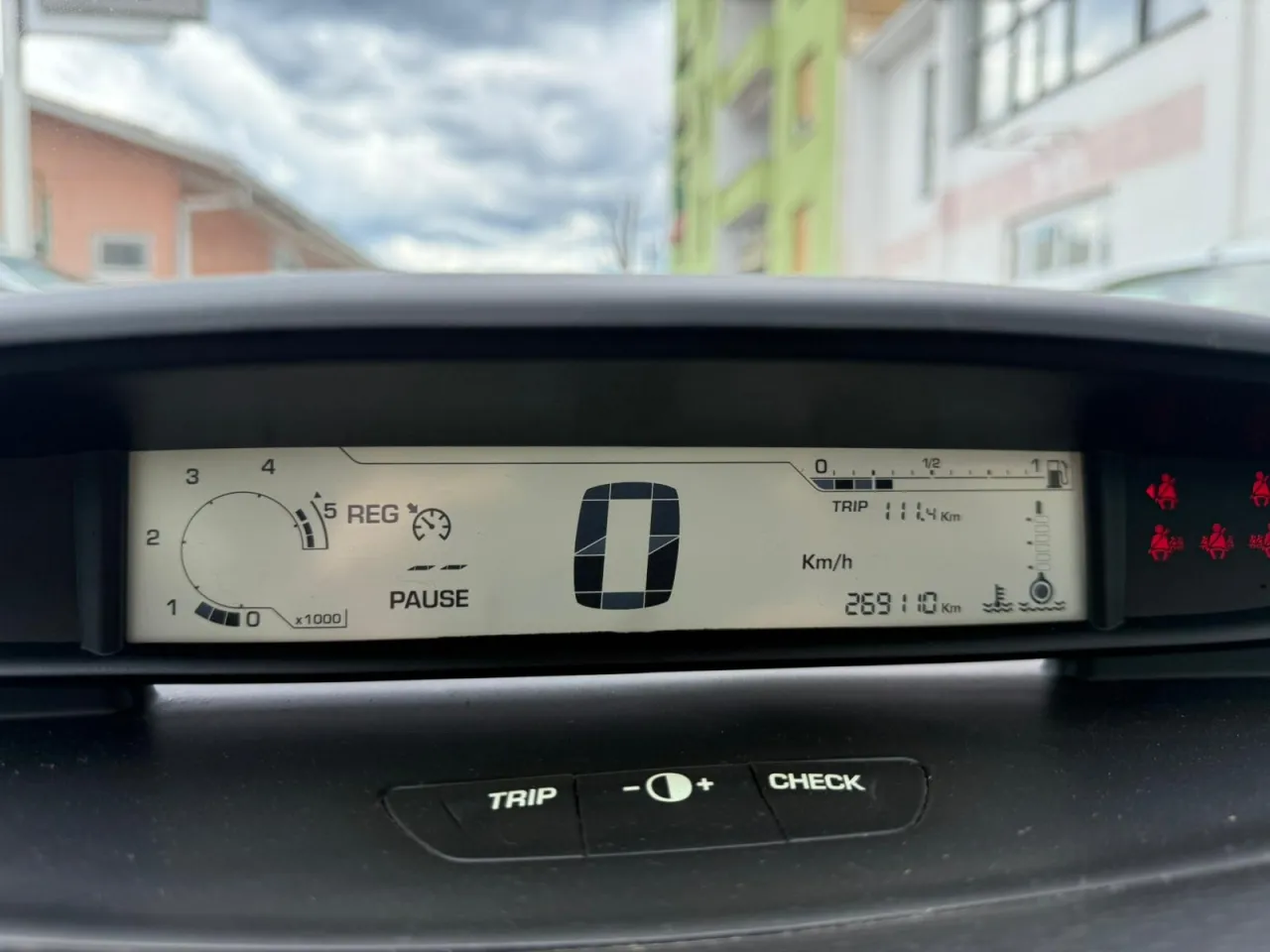 citroën c4 1,4i 16v adriatic - slika 12