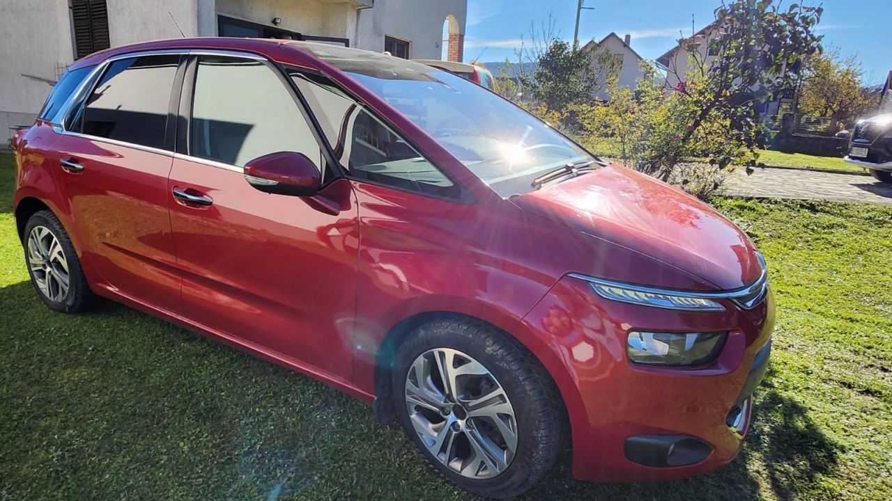 citroën c4 picasso 1,6 hdi seduction - slika 20