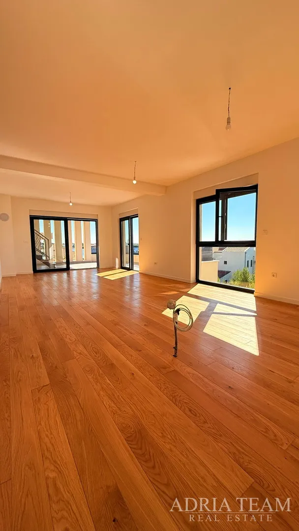 2 prostrana apartmana, privlaka - slika 28