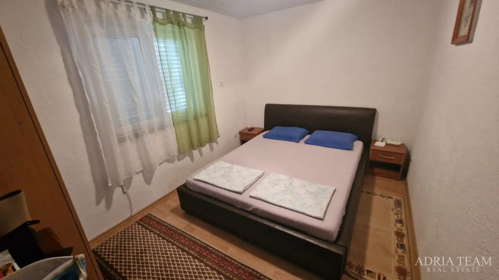 tri renovirana apartmana 400 m od plaže - slika 7