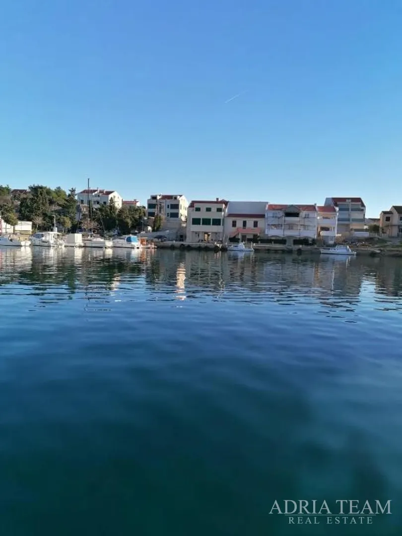 kuća u nizu, prvi red do mora - šimuni, pag - slika 34
