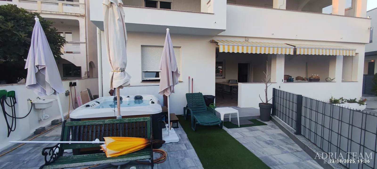apartmani prvi red do mora, vir - zadar - slika 17