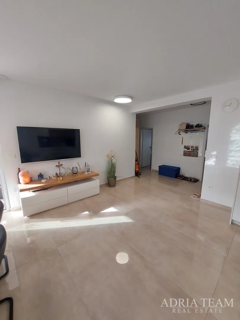 apartman u stambenoj zgradi, 80 m od mora - diklo, zadar posebna ljetna akcija! - slika 39