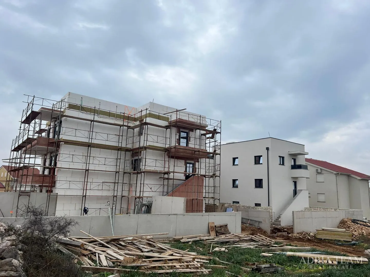 apartmani u stambenoj zgradi u novogradnji - povljana, pag - slika 19