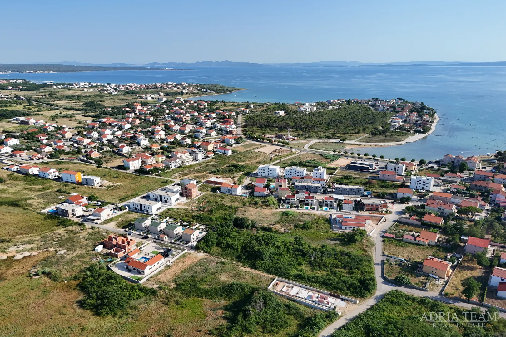 dvoetažni apartmani u novogradnji u dvije identične kuće u nizu - privlaka - slika 82