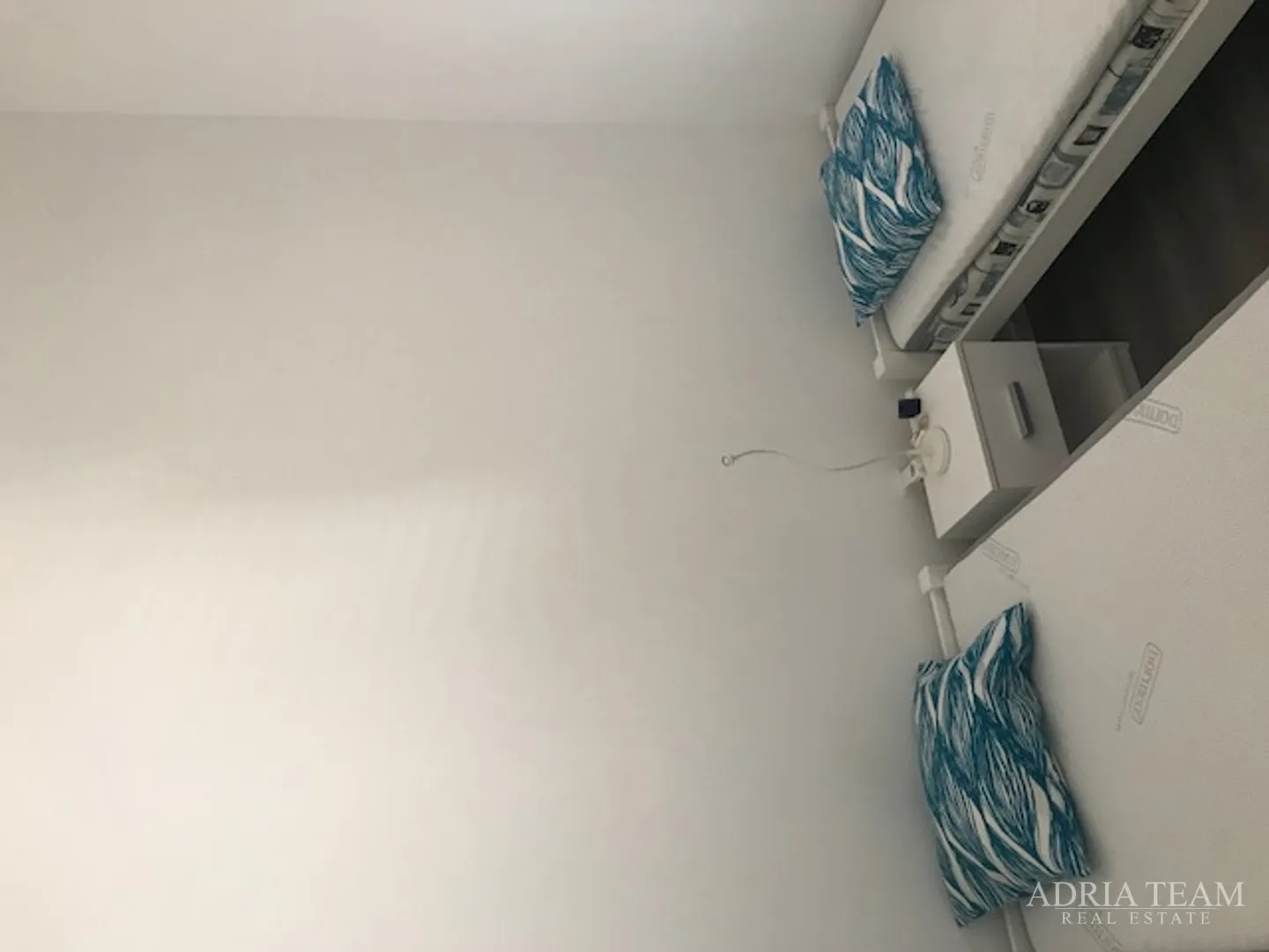 dvosobni apartman, 35 m od mora, verunić - dugi otok - slika 7