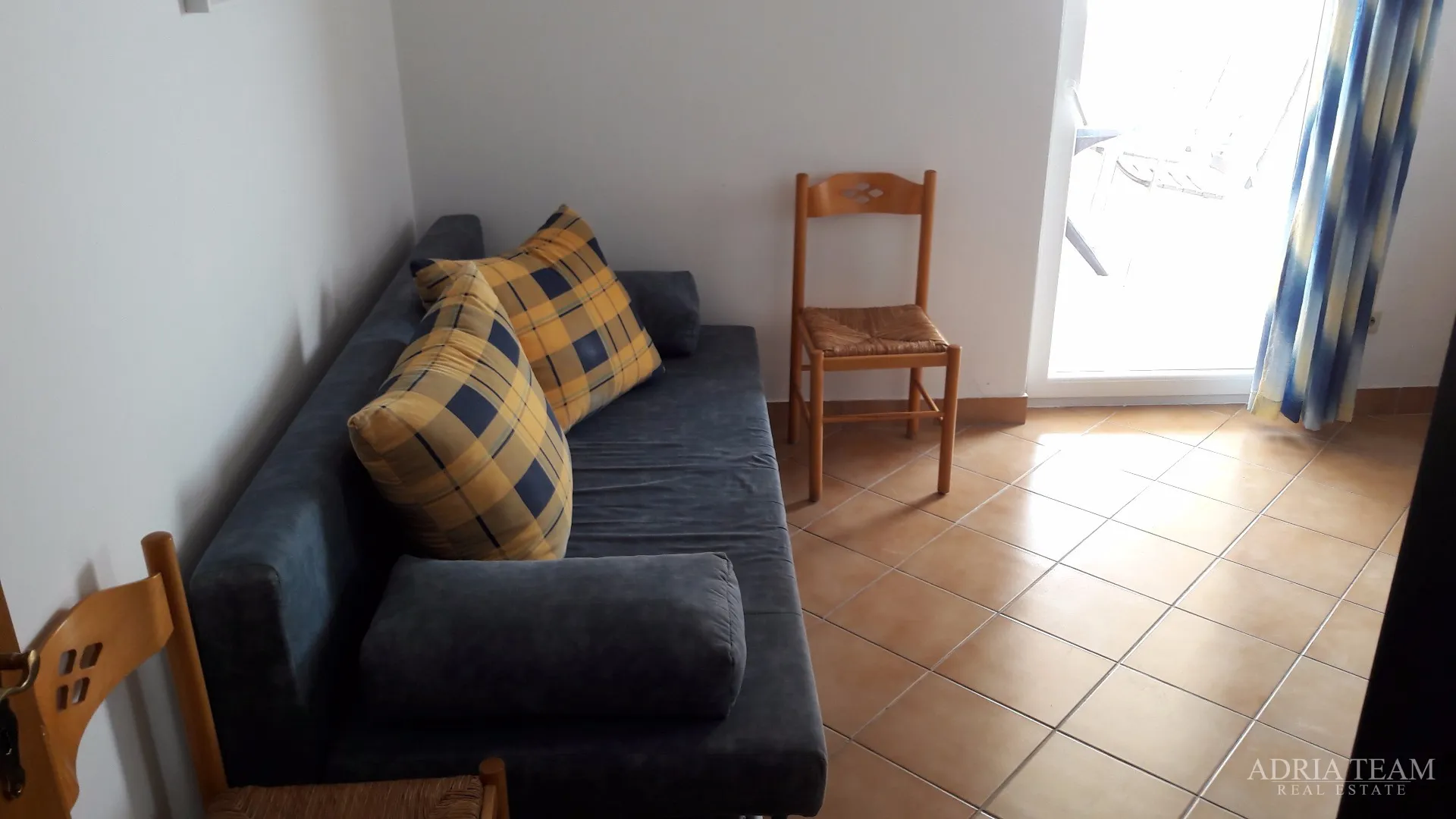 apartmanska kuća - 1. red do mora - slika 12