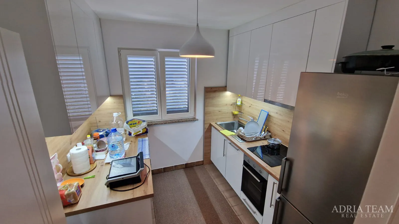 tri renovirana apartmana 400 m od plaže - slika 24