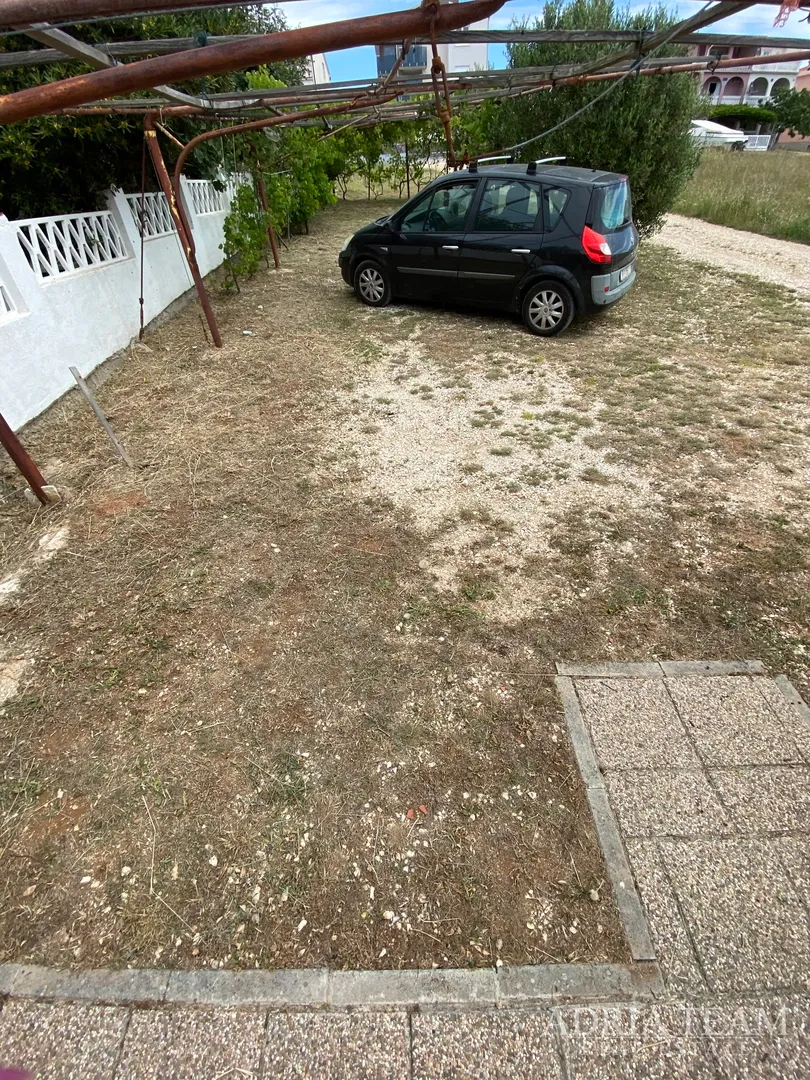 apartmanska kuća sa 6 apartmana, 70 m od mora, pag - povljana - slika 28