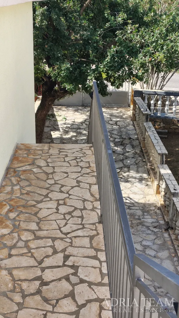 kuća s prelijepim otvorenim pogledom na more, djelomično obnovljena - donji karin - slika 30