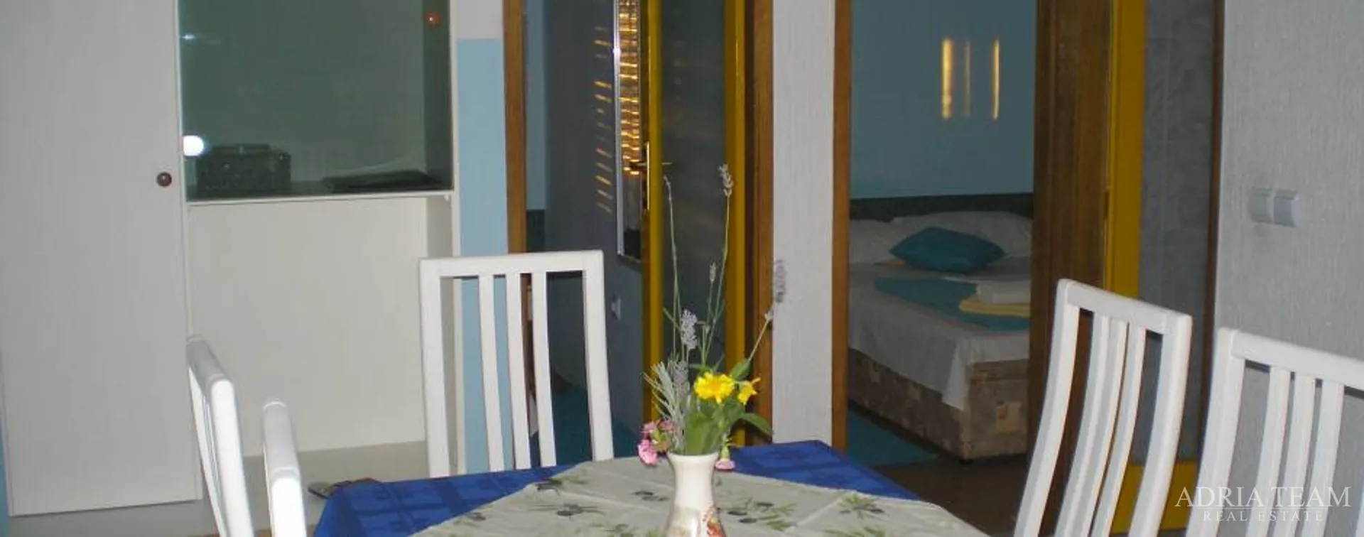 hotel 50 m od mora - posedarje - slika 23