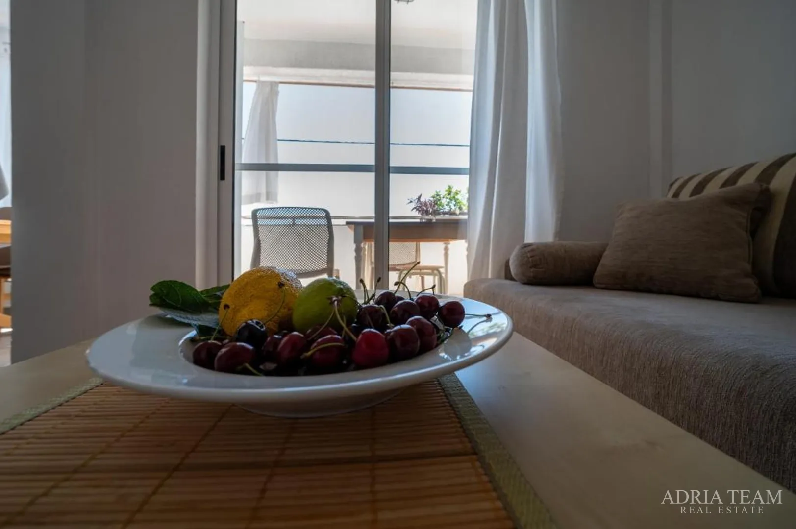 hotel - sukošan, prvi red do mora - slika 31