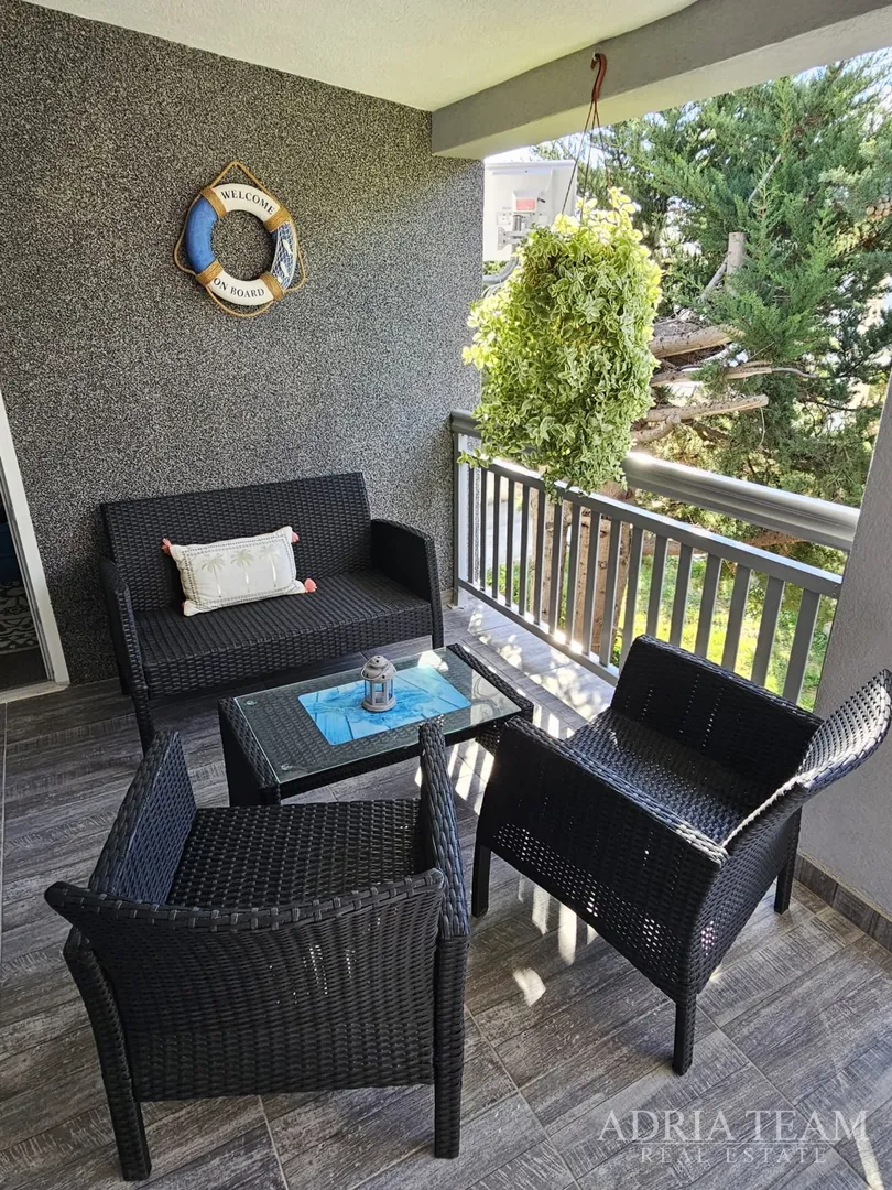 kuća s dvije apartmanske jedinice - vir - slika 31