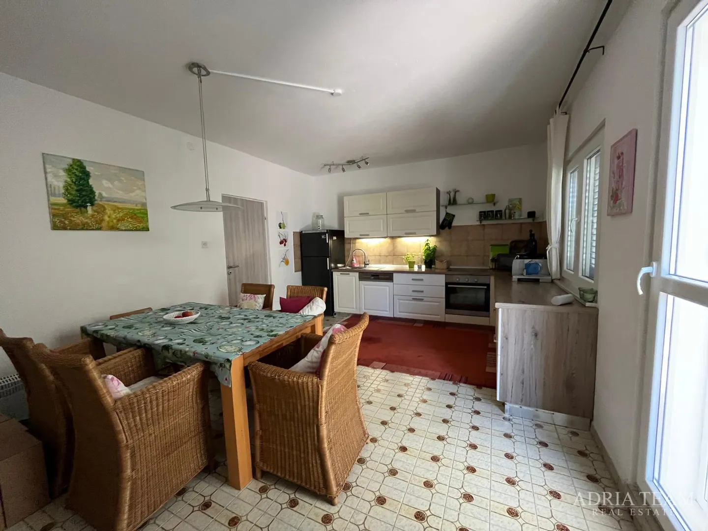 preuređena apartmanska kuća 200 m od mora, garaža i vrt - gornji karin - slika 14