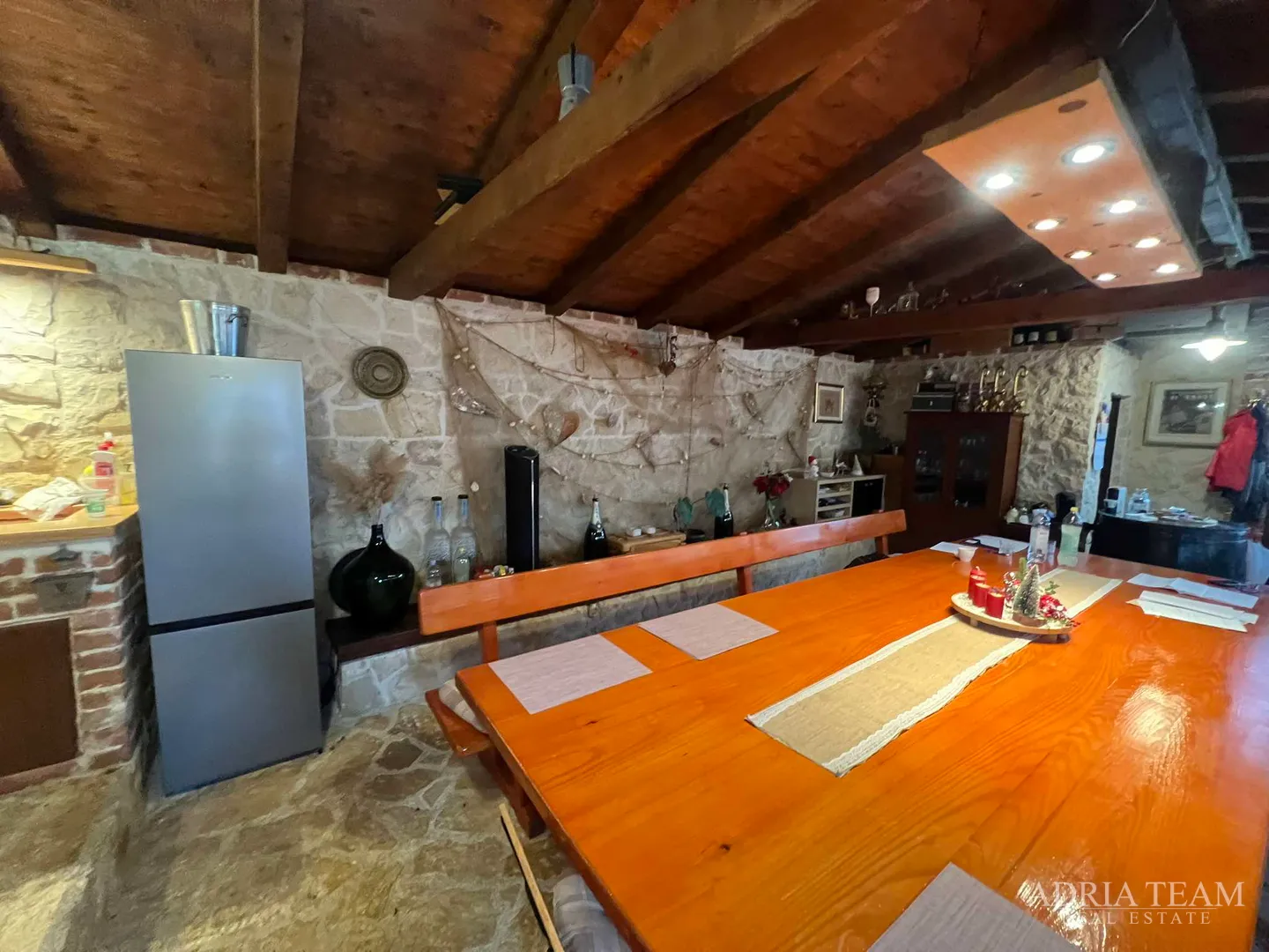 vila s bazenom i pogledom na more, 600 m od mora, privlaka - zadar - slika 36