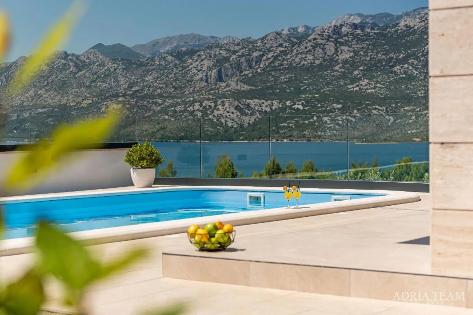 novoizgrađena vila s pogledom na more, planine i šumu - rovanjska - slika 33