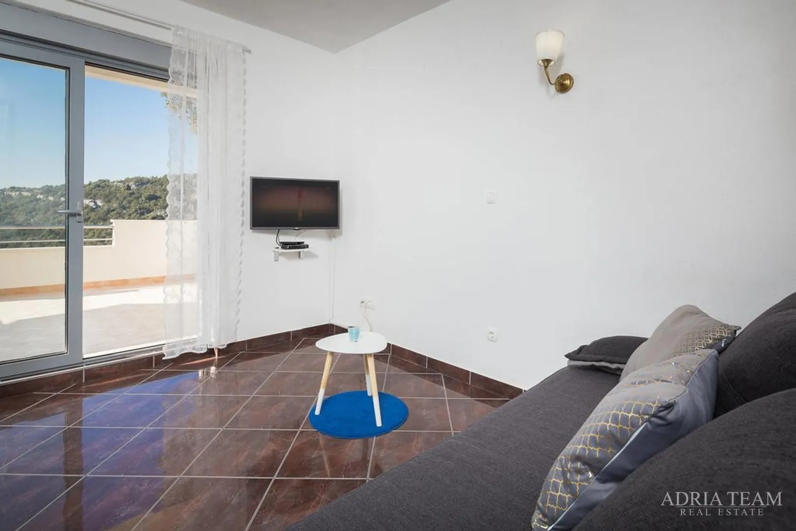 apartmanska kuća, trogir - slika 7