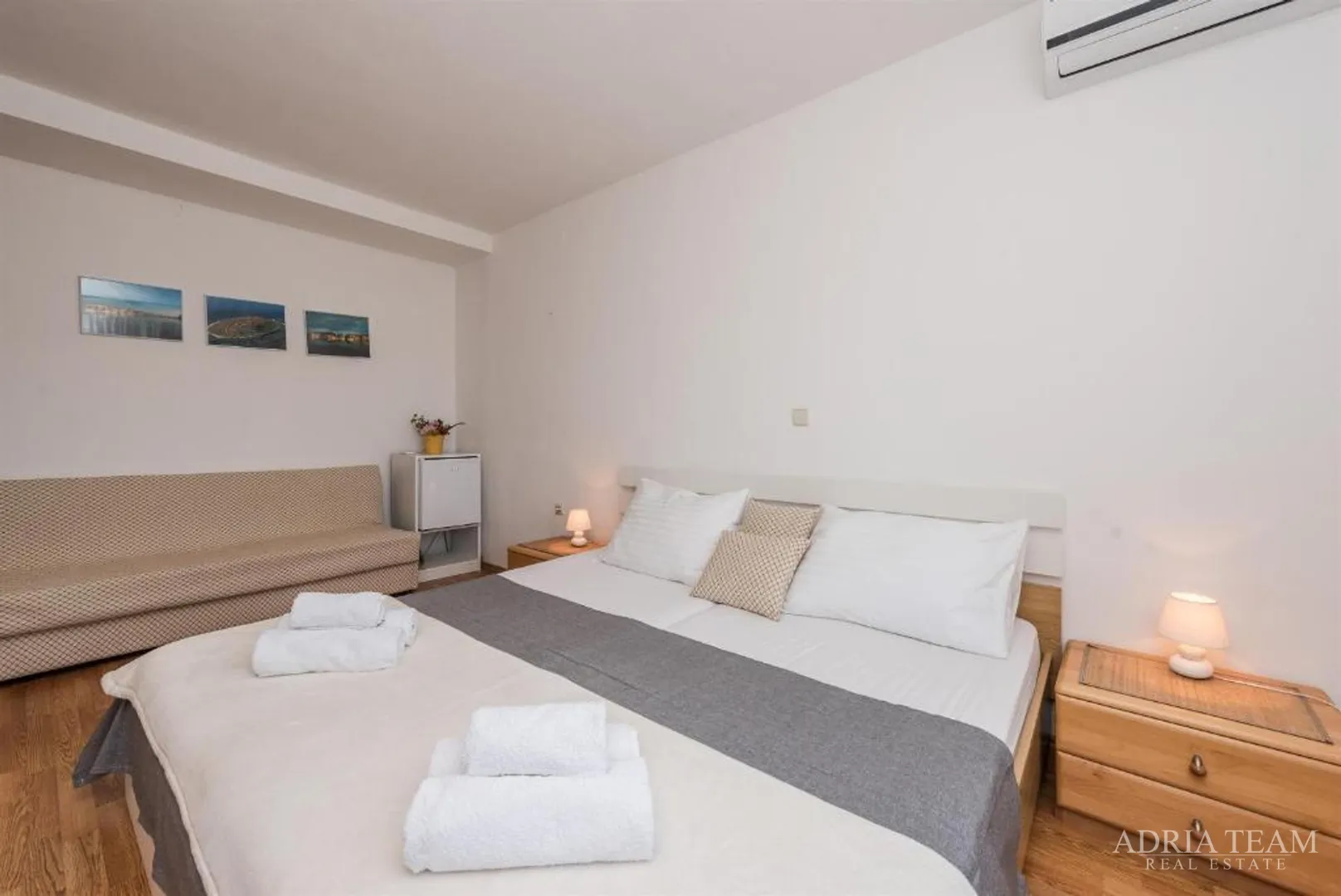 hotel - sukošan, prvi red do mora - slika 3