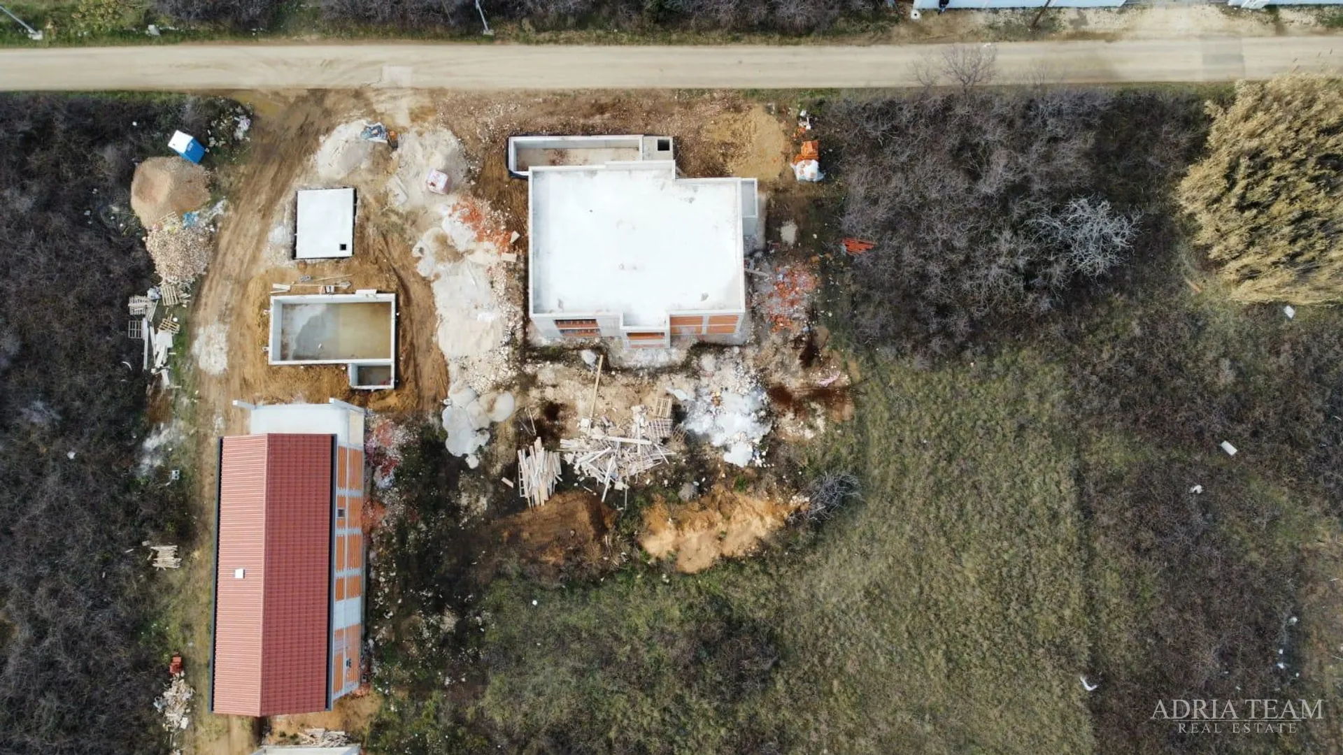 moderna vila udaljena 150 m od mora, novogradnja - privlaka - slika 17