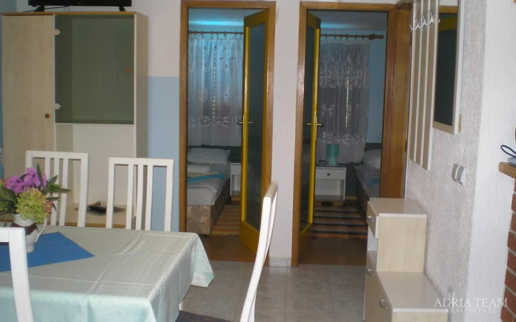 hotel 50 m od mora - posedarje - slika 26