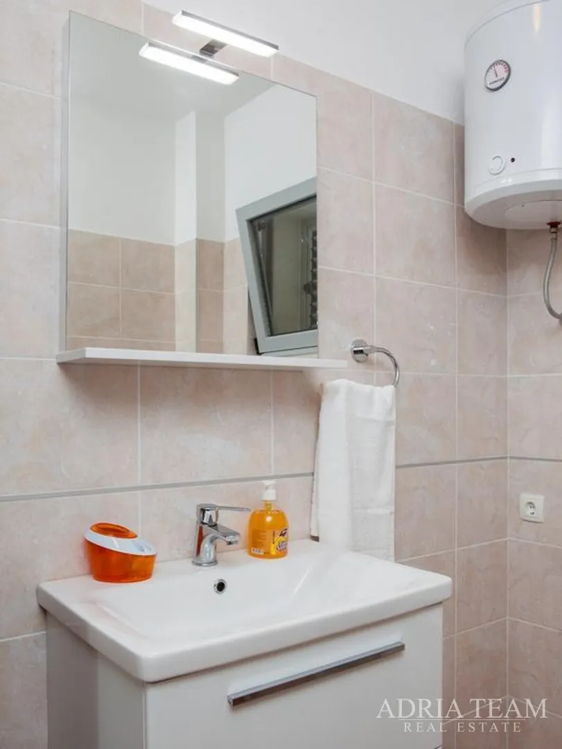 apartmanska kuća, trogir - slika 5
