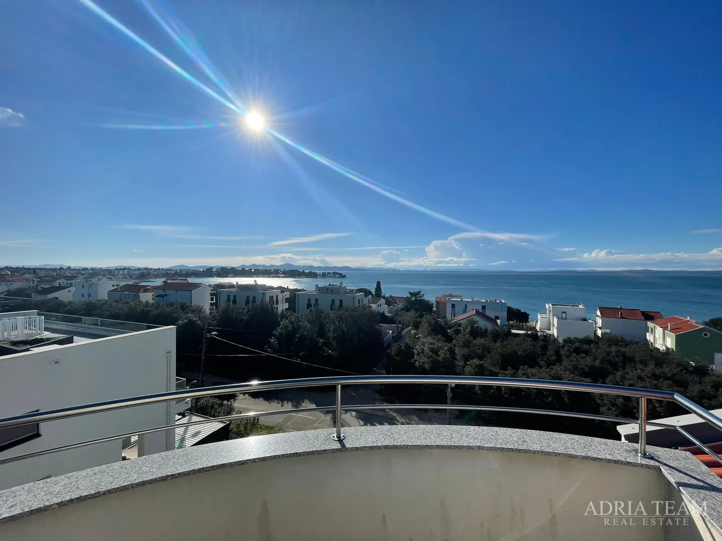 kuća s 10 apartmana, pogled na more - petrčane - slika 49