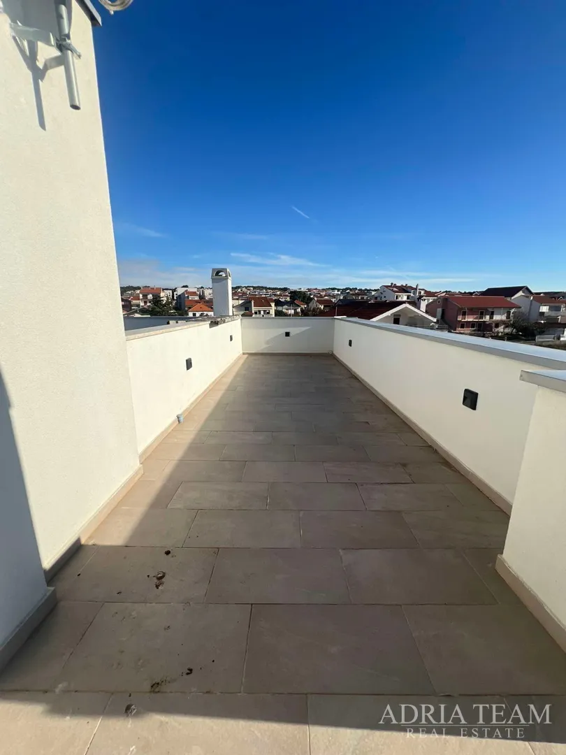 apartman u stambenoj zgradi, 80 m od mora - diklo, zadar posebna ljetna akcija! - slika 12