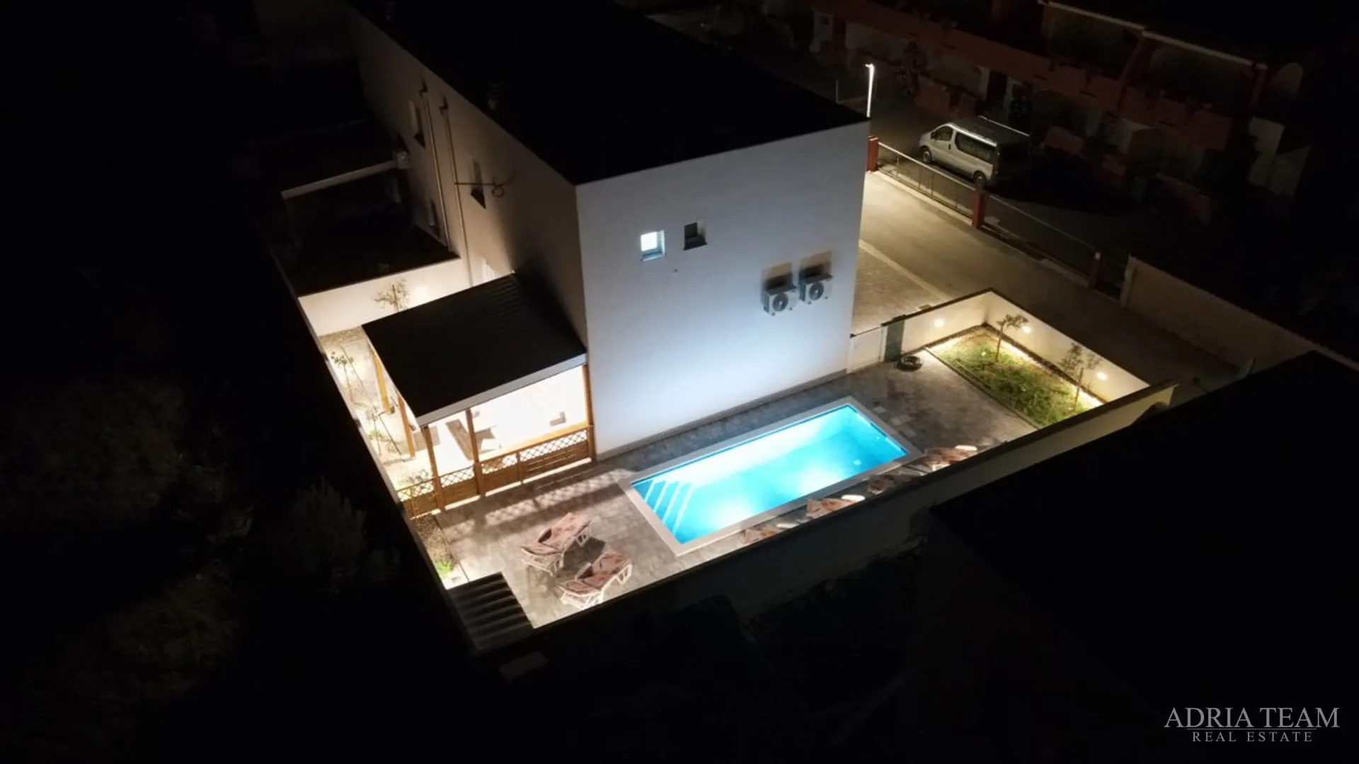 vila s bazenom, 350 m od mora, vir - zadar - slika 27