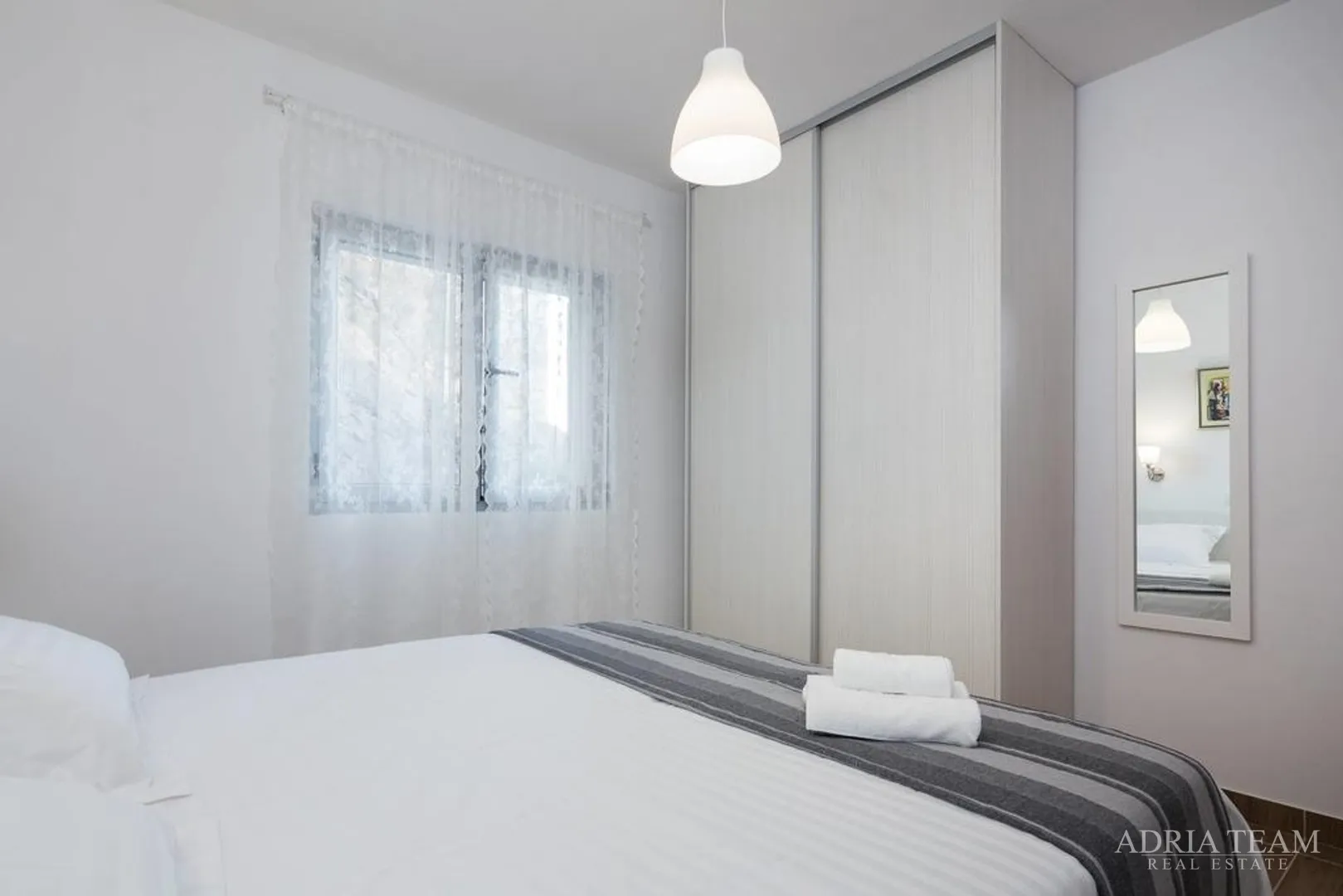 apartmanska kuća, trogir - slika 15