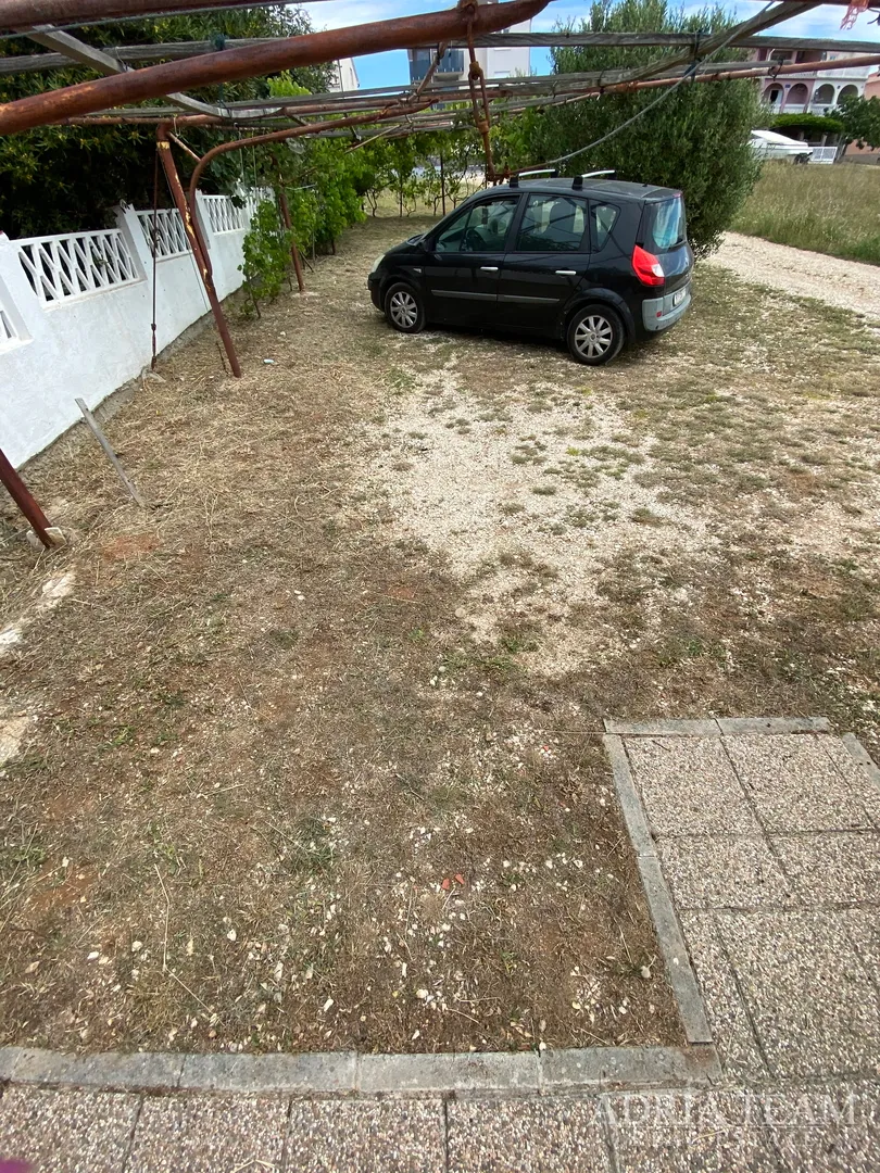 apartmanska kuća sa 6 apartmana, 70 m od mora, pag - povljana - slika 28