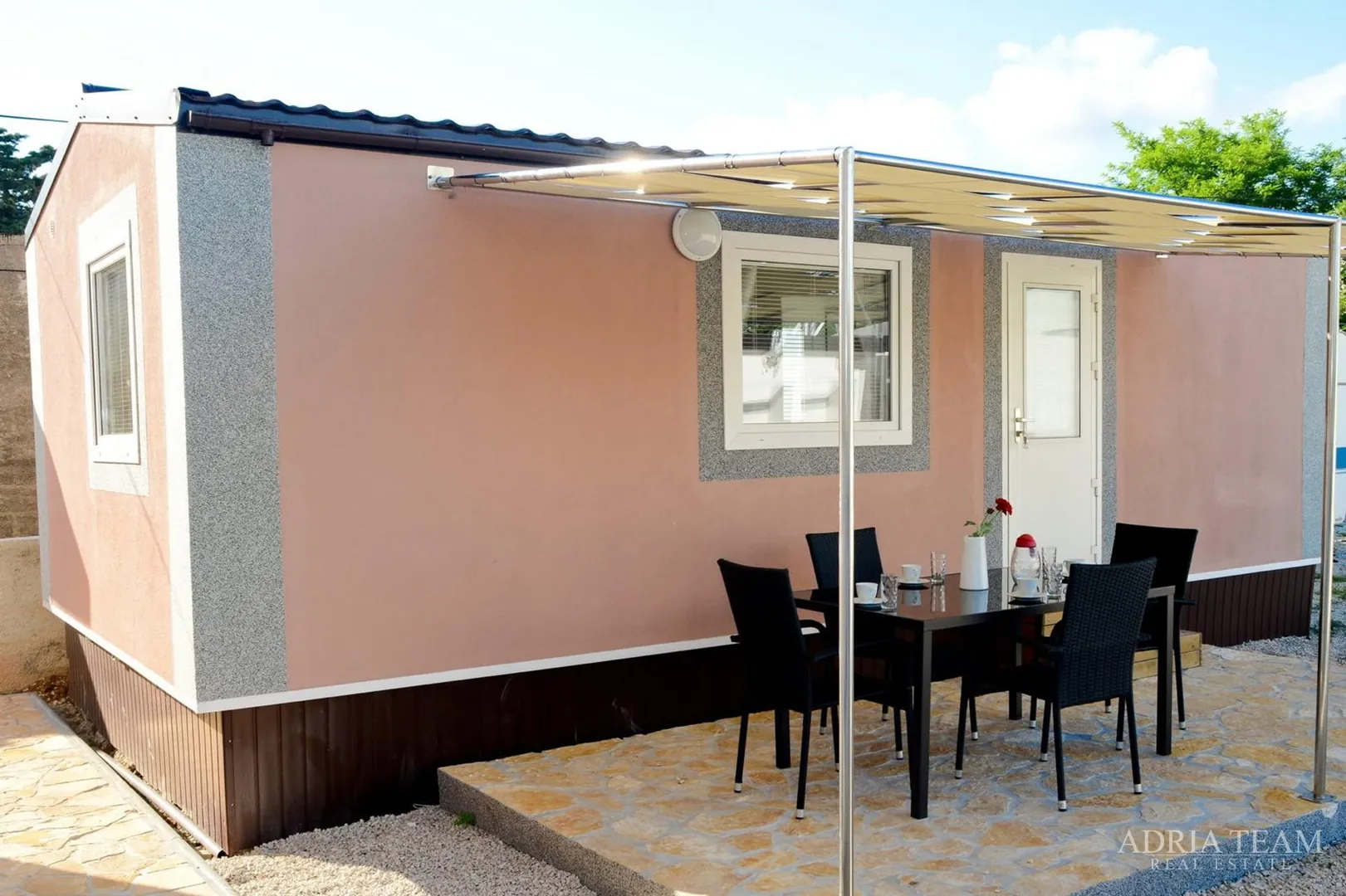 apartman u suterenu s bazenom i velikim vrtom - privlaka - slika 7