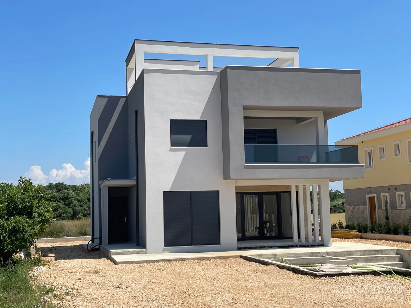 vila s bazenom u novogradnji - zaton - slika 4