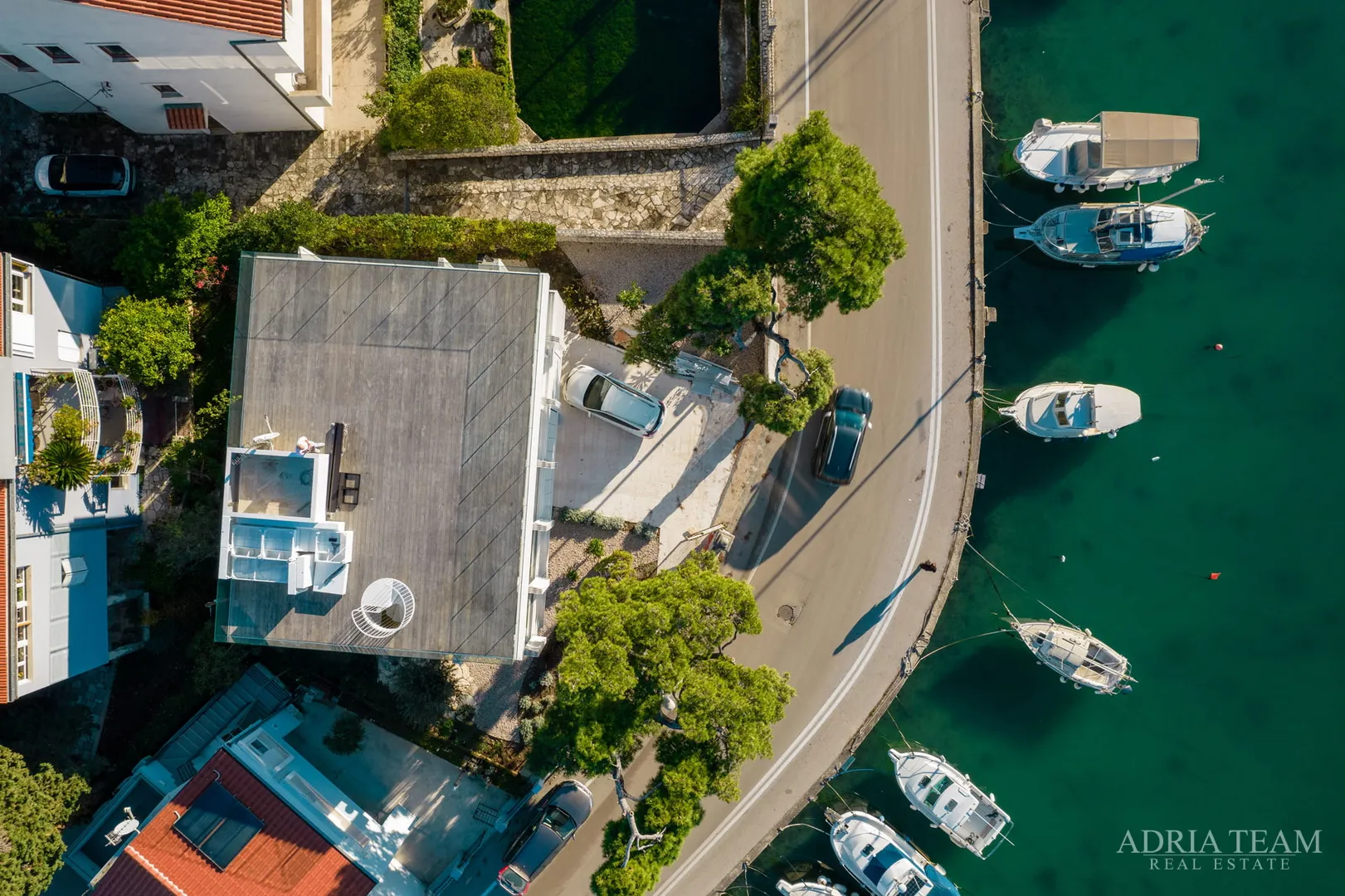 vila u prvom redu do mora, moderna arhitektura, prostrana krovna terasa - brodarica, zadar - slika 24