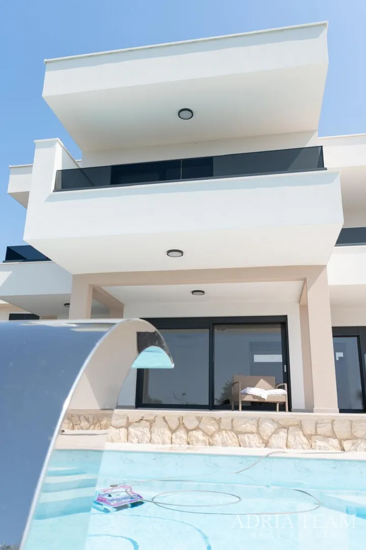 elegantna vila s bazenom – novalja, škuncini stani - slika 12