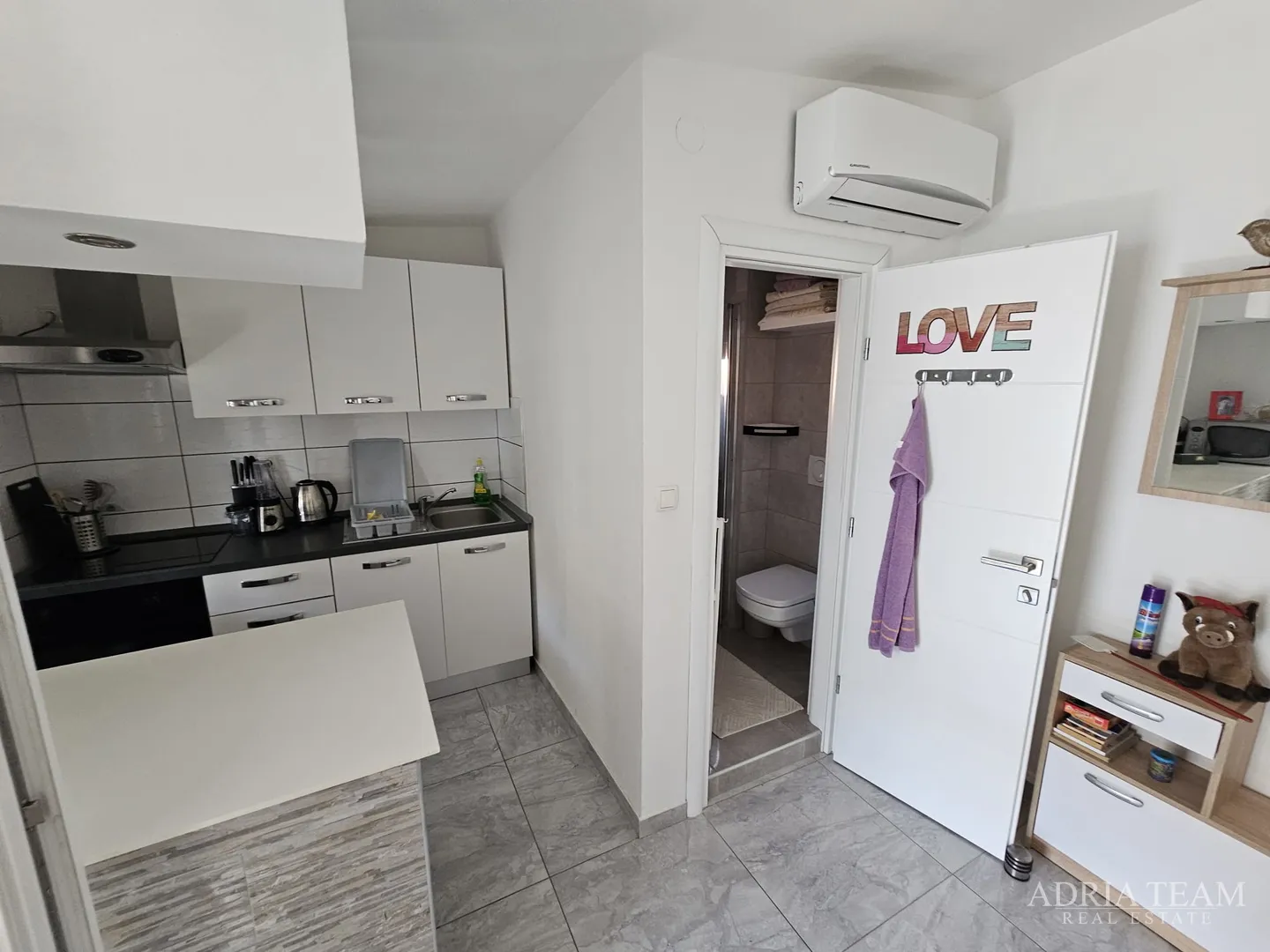 kuća s dvije apartmanske jedinice - vir - slika 17