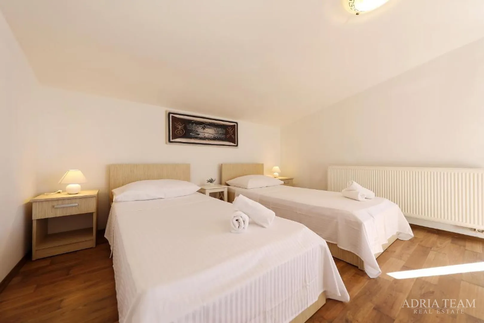 vila s bazenom i pogledom na more, 600 m od mora, privlaka - zadar - slika 7