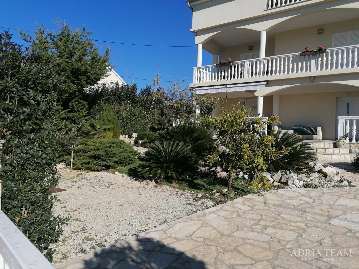apartmanska kuća s 3 apartmana, 120 m od mora, petrčane - zadar - slika 6