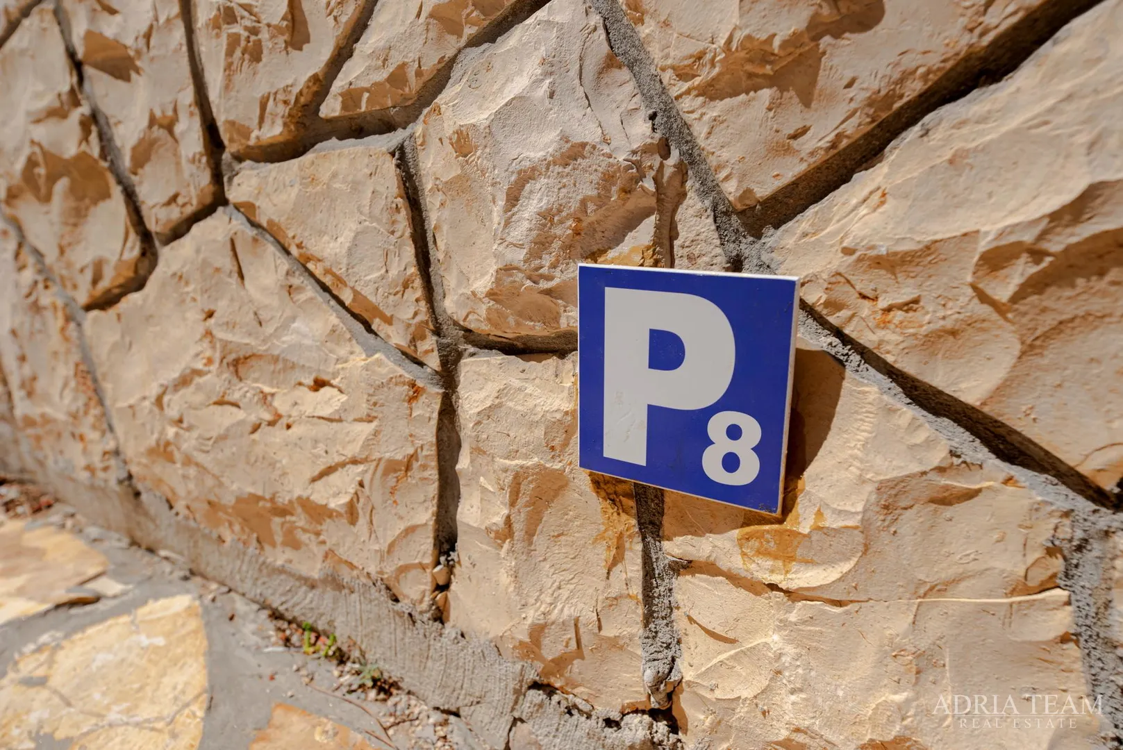 dvoetažni apartman u prvom redu do mora, plaža odmah ispred zgrade - povljana, pag - slika 29
