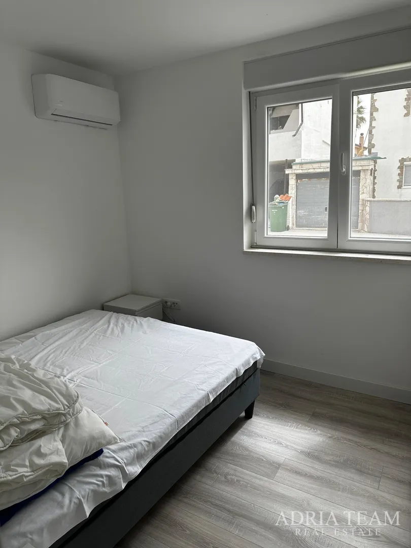 apartman u prvom redu do mora, potpuno opremljen - vir - slika 8
