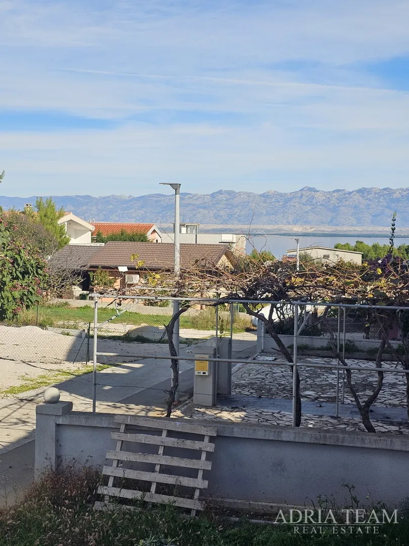kuća s dvije apartmanske jedinice - vir - slika 37
