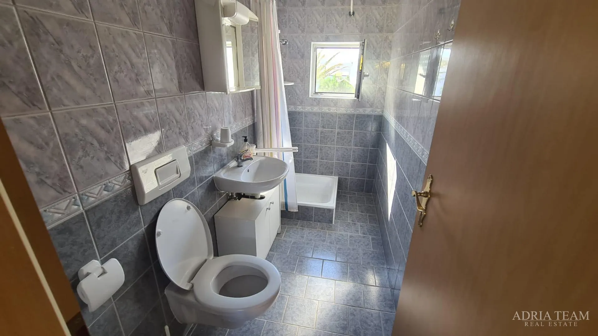 akcija!! apartmanska kuća s 5 apartmana, 170 m od mora, vir - zadar - slika 20