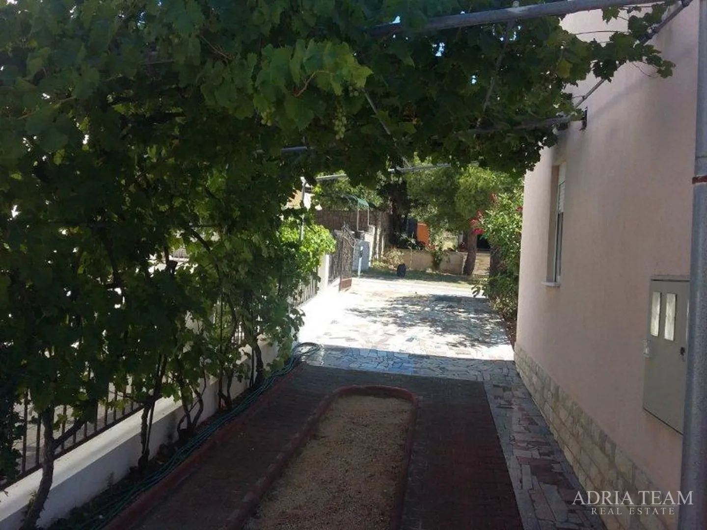 dvije apartmanske kuće na prodaju, otok rab – barbat - slika 18