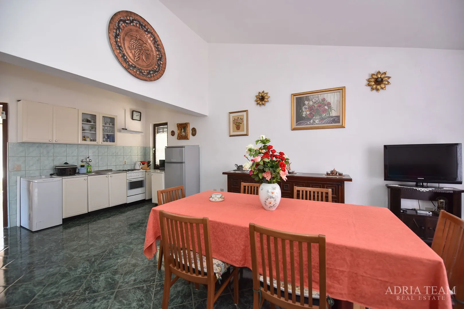 apartmani u kući, 150 m od mora - pag - slika 34