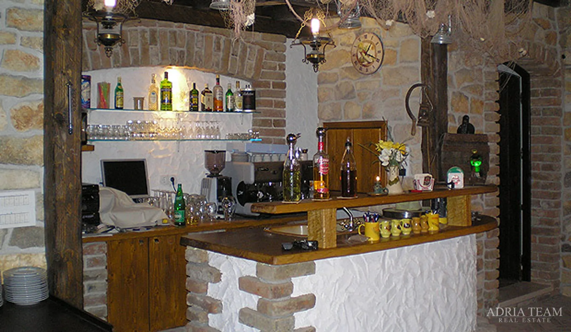hotel s konobom i krovnom terasom, 1. red do mora - sukošan - slika 107