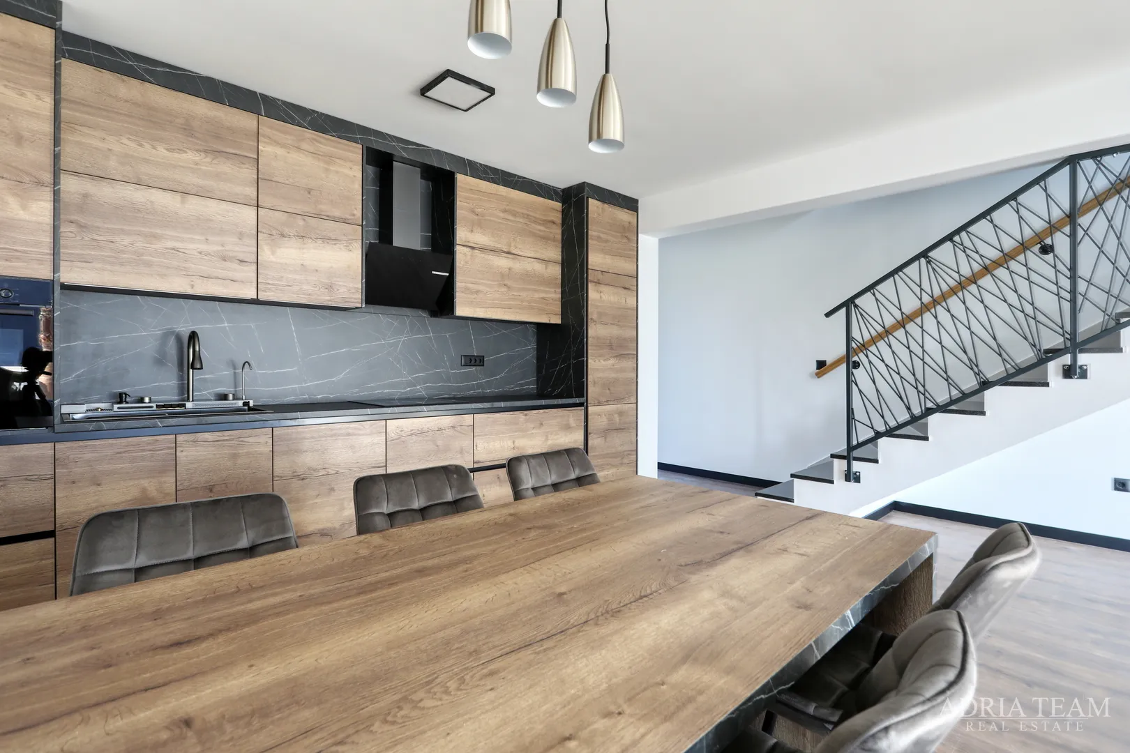dvoetažni apartmani u novogradnji u dvije identične kuće u nizu - privlaka - slika 49