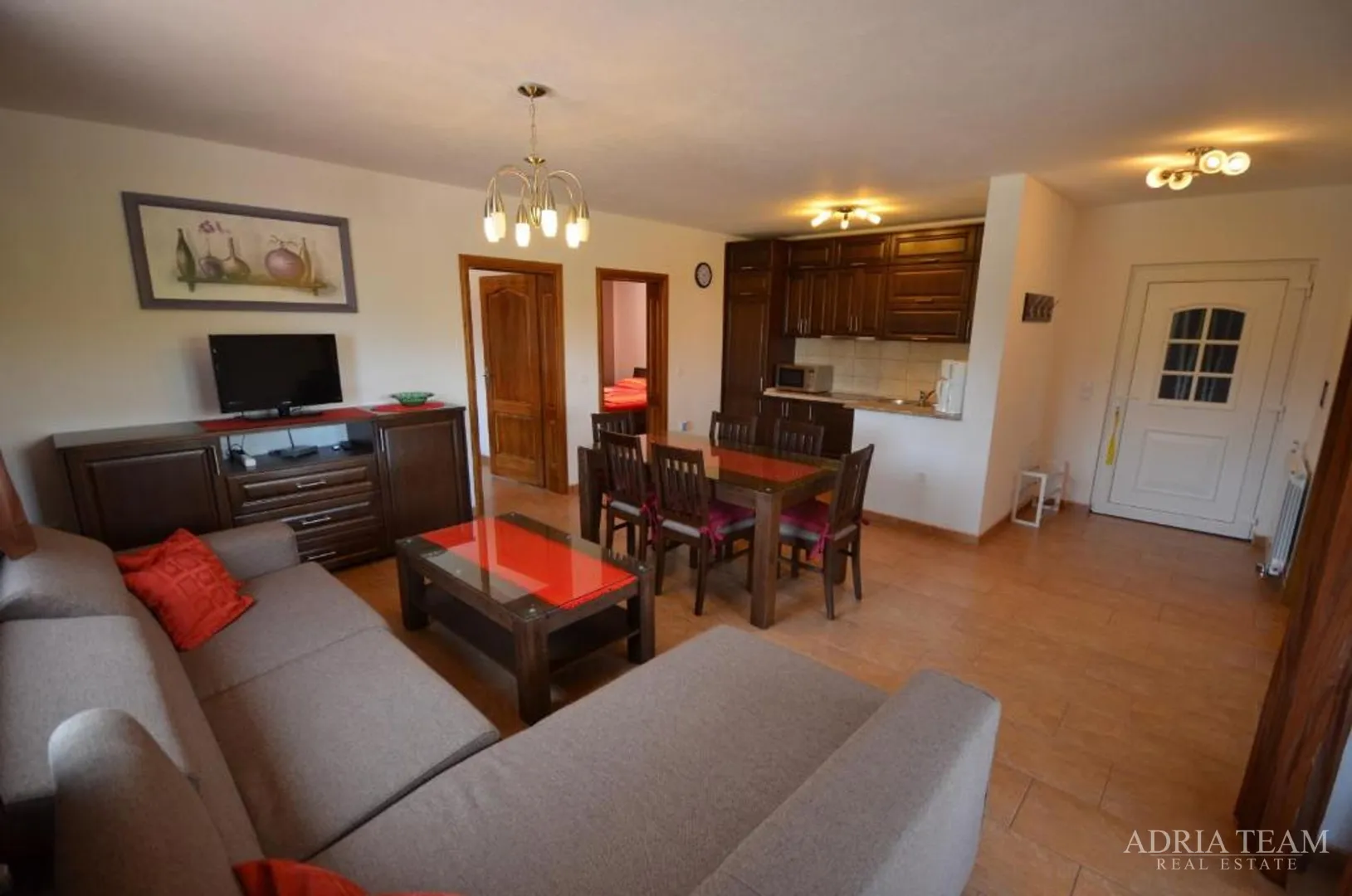 samostojeća kuća s 5 apartmana, 200 m od mora, vir - zadar - slika 11