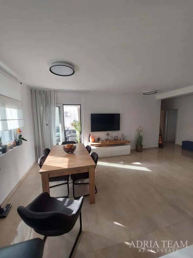 apartman u stambenoj zgradi, 80 m od mora - diklo, zadar posebna ljetna akcija! - slika 47