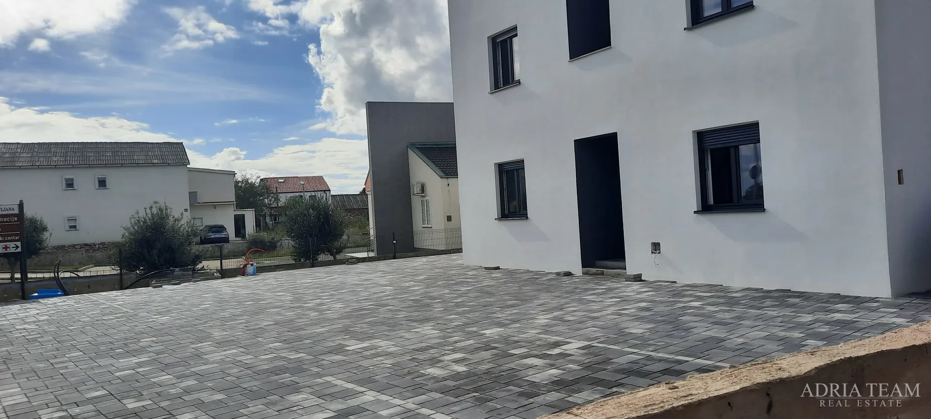 apartman u novogradnji, pogled na more, vrt 240 m2 - povljana, pag - slika 25