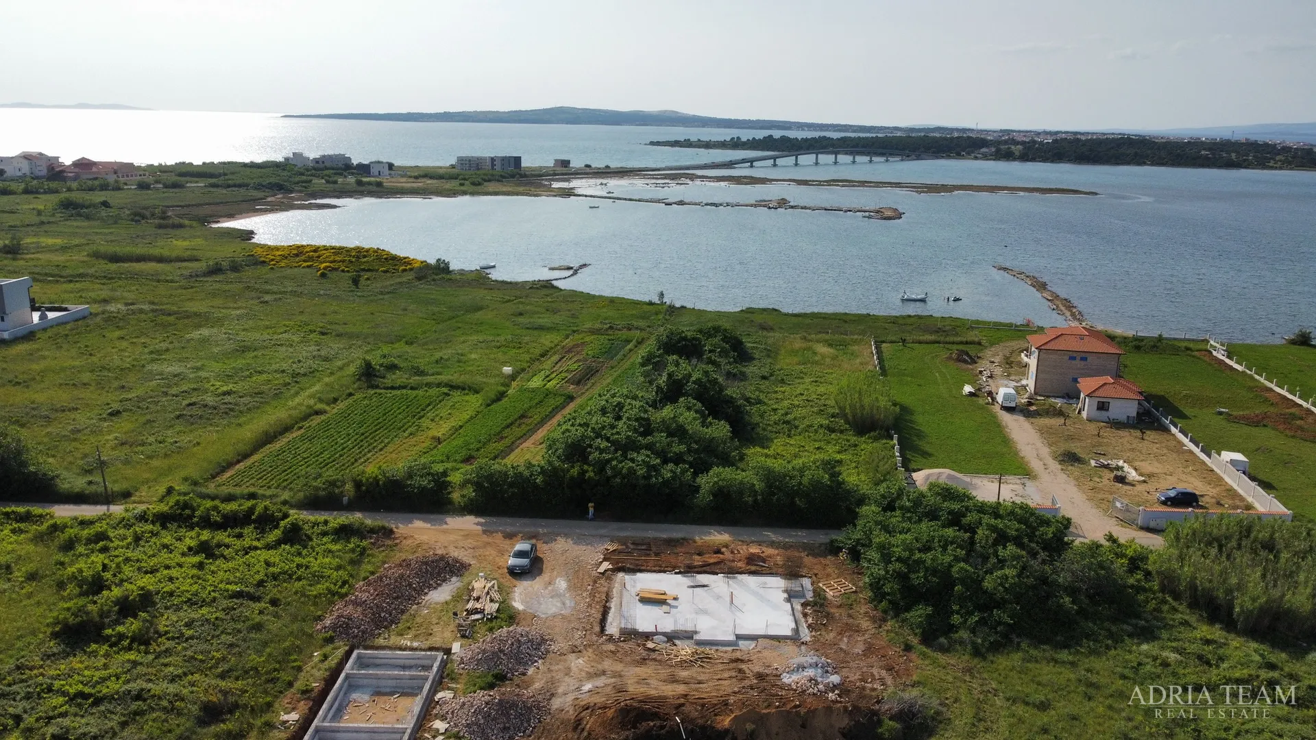 moderna vila udaljena 150 m od mora, novogradnja - privlaka - slika 15